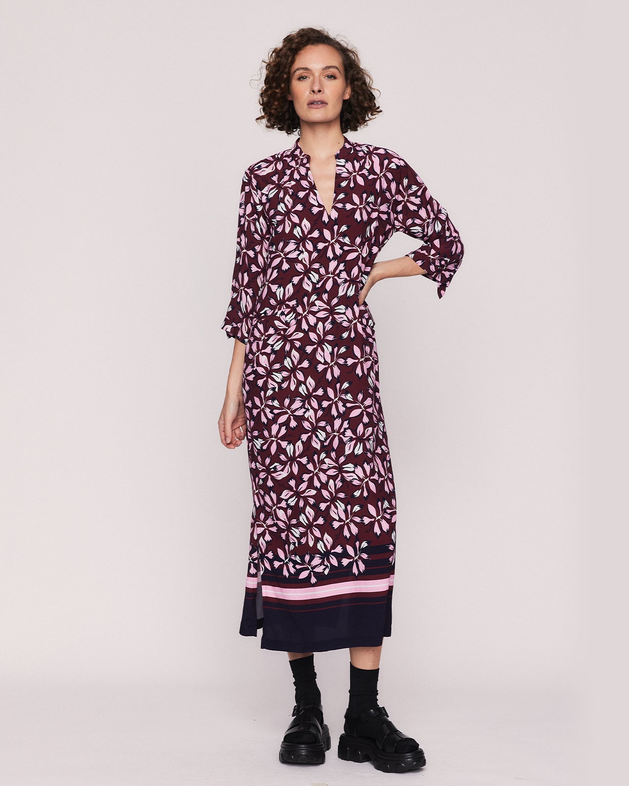 APOLINE SHIFT MIDI IN FLORAL