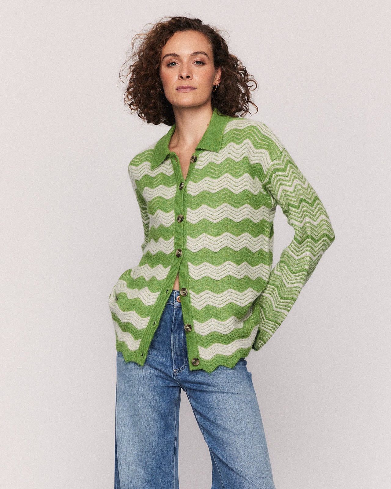 FAUNIE CARDIGAN IN PIQUANT GREEN