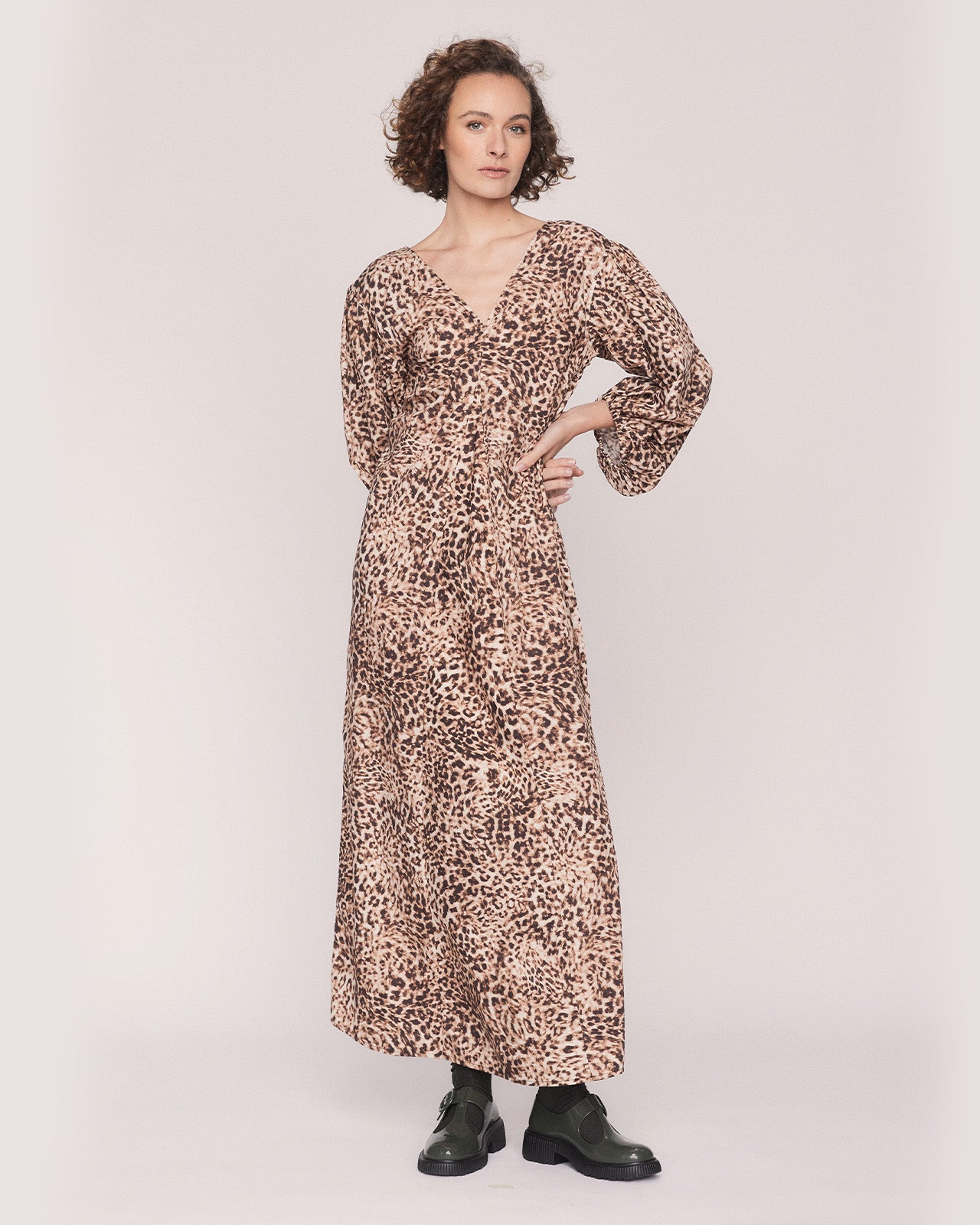 AVRIL FLARE MAXI DRESS IN SAND